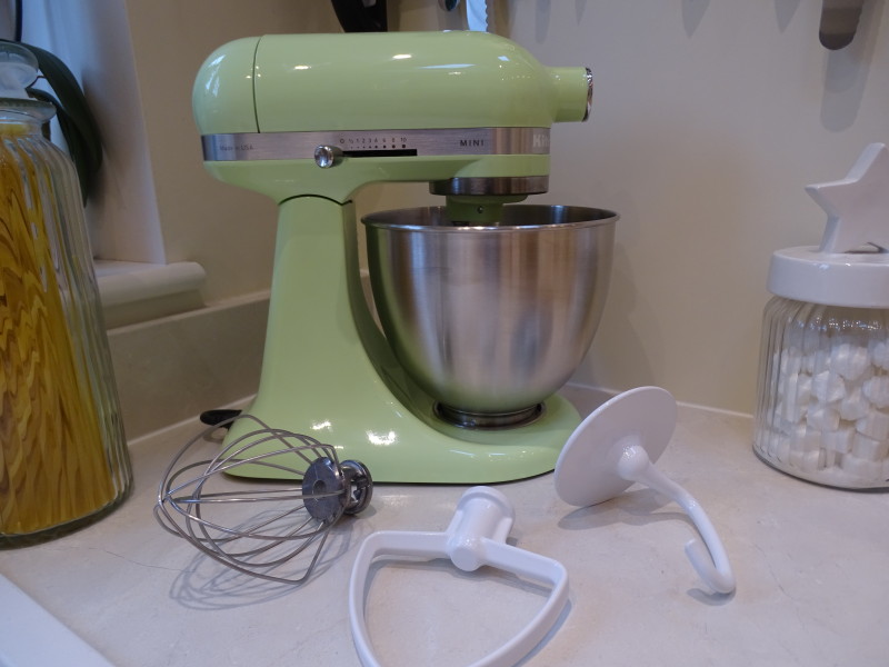 KitchenAid Mini Mixer – Review Giveaway! | Baking, Recipes and Tutorials - The Pink Whisk